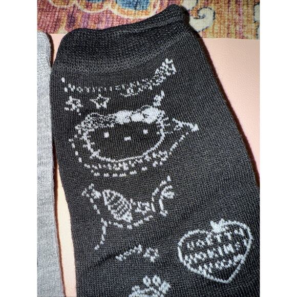 Set Of Three Pairs Women’s Black, Gray, White Hello Kitty Crew Socks - Picture 6 of 7